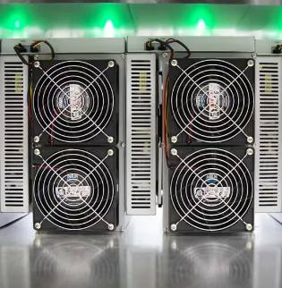 Ťažiar vyťažil celý Bitcoin sám. Zdroj: Coindesk Ťažiar vyťažil celý Bitcoin sám